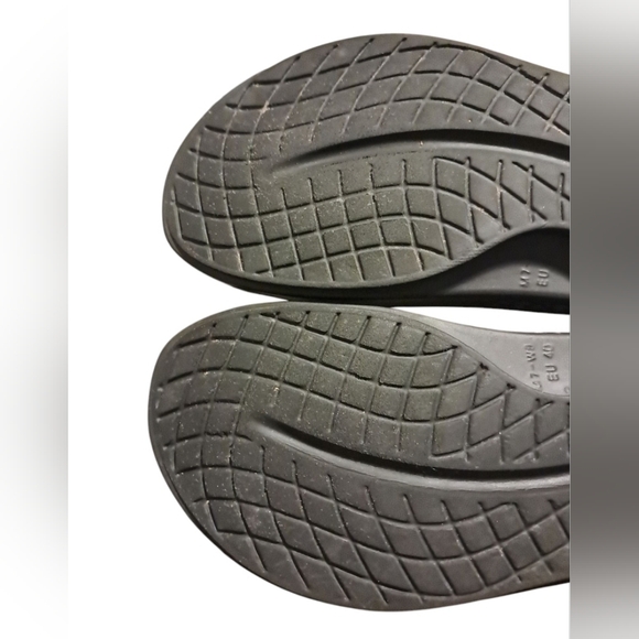 OOFOS Women's Slide Sandals - Black and Purple - Picture 11 of 14